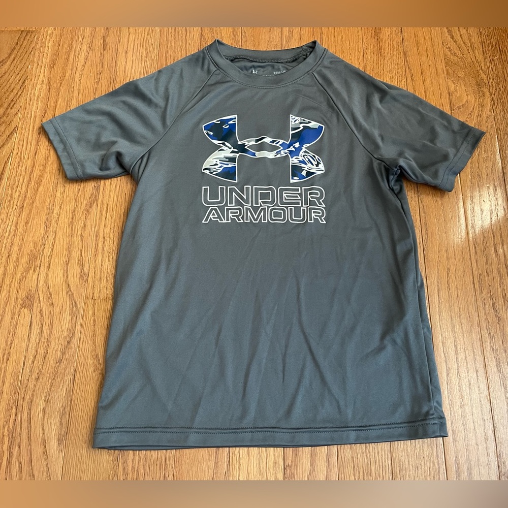 Boys Under Armour shirt